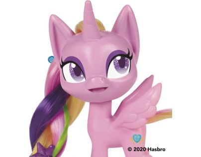 Hasbro My Little Pony Farebná hriva Princess Cadance