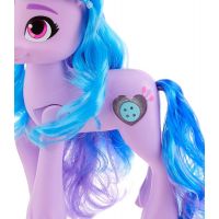 Hasbro My Little Pony Izzy objav v sebe iskru 4