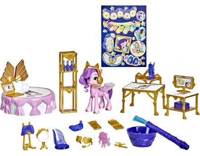 Hasbro My Little Pony Kráľovská komnata Premena