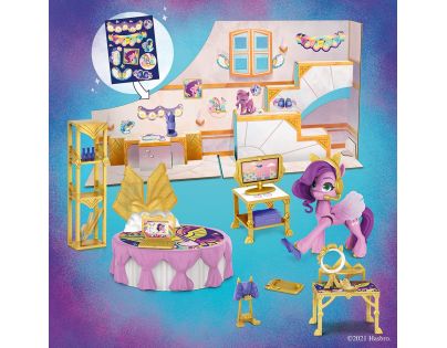 Hasbro My Little Pony Kráľovská komnata Premena