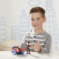 Hasbro Spiderman vozidlo a figurka Miles Morales 4