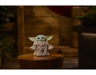 Hasbro Star Wars Mandalorian Baby Yoda 16 cm