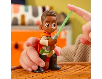 Hasbro Star Wars Young Jedi Adventures Duel Kai Brightstar vs. Taborr