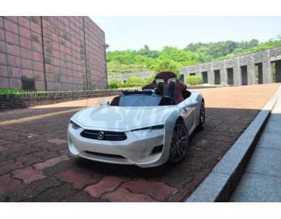 Henes Elektrické auto Broon F830 bílé