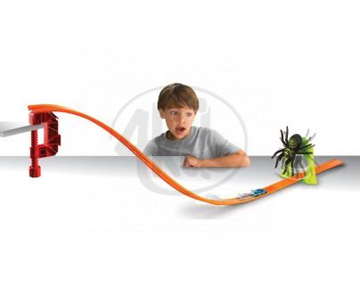 Hot Wheels Dráha závodní překážky - Pavoučí úder