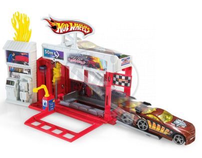 Hot Wheels Set městem na kolech - Závodní hasičská stanice