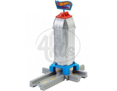 Hot Wheels Track Builder střední set - Náraz do budovy
