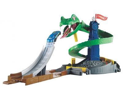 Hot Wheels City zatoč s kobrou