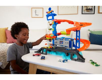 Hot Wheels City žraločí úder