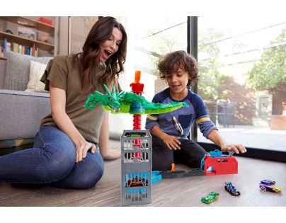 Hot Wheels Šarkanov útok zo vzduchu