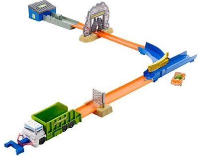 Hot Wheels Dráha pro kaskadérskou jízdu - Trash Basher