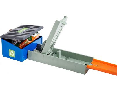 Hot Wheels Dráha pro kaskadérskou jízdu - Trash Basher