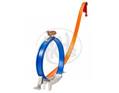 Hot Wheels Dráha závodní překážky - Projeď smyčkou a skoč