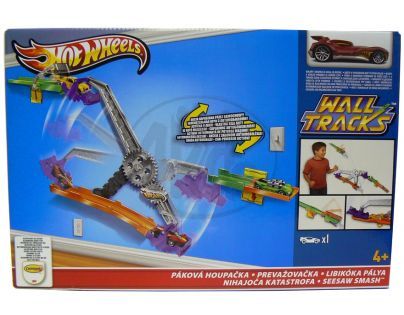Hot Wheels W2104 Jízda po zdi základní sada - Drift Rally Spinout