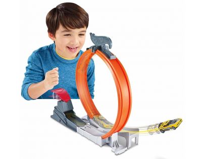 Hot Wheels kaskadérske kúsky Lopingová hviezda