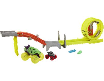 Hot Wheels Monster Trucks Power Smashers dráha masívne deštrukcie - Poškodený obal