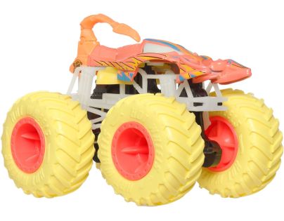 Hot Wheels Monster Trucks v tme svietiacej