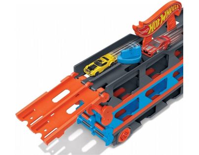 Hot Wheels nadupaný ťahač