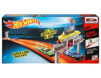 Hot Wheels nejdelší závodní dráha (CBY76)