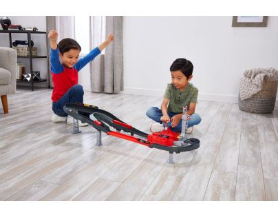 Hot Wheels JDY15 Racing Formula 1 Štartovacia dráha, F1 sada s 3 angličákmi