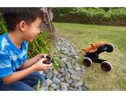 Hot Wheels RC Monster Truck 1 : 15 tigrie žralok - Poškodený obal