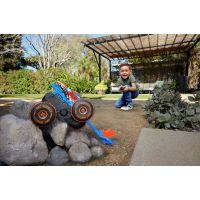 Hot Wheels RC Monster Trucks Lezec Tiger Shark - Poškodený obal 4