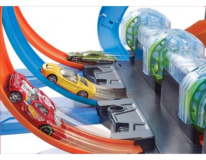 Hot Wheels spirálová jízda