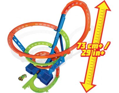 Hot Wheels zrážka na špirále