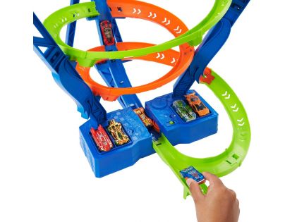 Hot Wheels zrážka na špirále