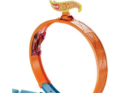 Hot Wheels Tahač a pojízdná Dráha