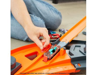 Mattel Hot Wheels track builder zvislá dráha