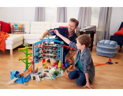 Hot Wheels Ultimátní mega garáž