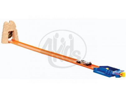 Hot Wheels hrací sada Ohromný skok Cobra Cave