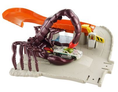 Hot Wheels Klasická hrací sada - Útok škorpiona