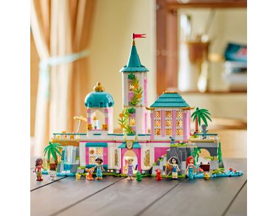 LEGO® Disney 43267 Hrad princezien a kráľovskí domáci miláčikovia