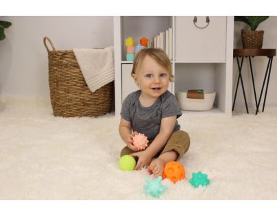 Infantino Loptičky s textúrami Super Soft 6 ks