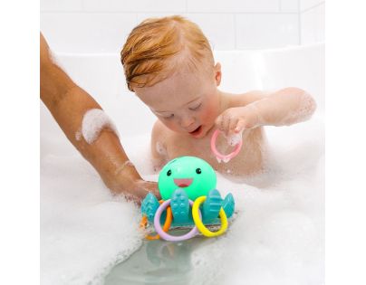 Infantino Svietiaca chobotnica s krúžkami do kúpeľa