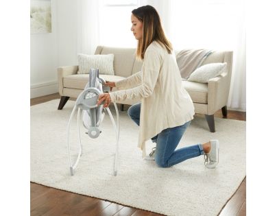 Ingenuity Hojdačka s melódiou Cuddle Lamb do 9kg