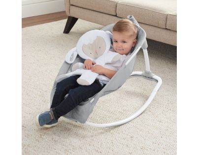 Ingenuity Hojdačka vibrujúca s melódiou Cuddle Lamb do 18 kg