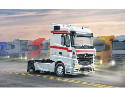 Italeri Model Kit truck 3948 Mercedes-Benz MP4 Big Space 1 : 24