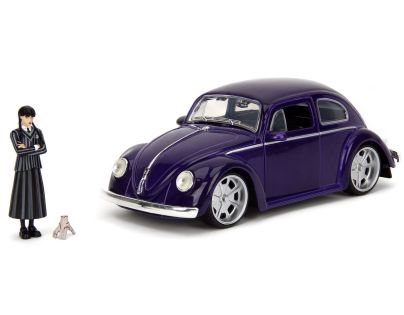 Jada Wednesday auto 1972 VW Beetle 1:24 a figúrka Wednesday