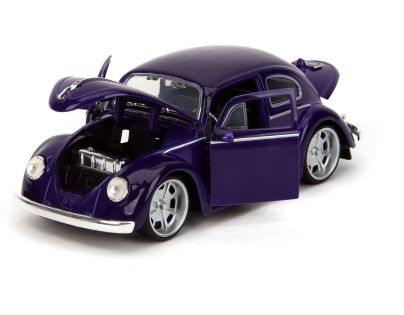 Jada Wednesday auto 1972 VW Beetle 1:24 a figúrka Wednesday