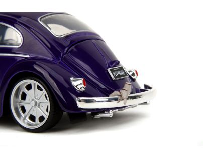 Jada Wednesday auto 1972 VW Beetle 1:24 a figúrka Wednesday