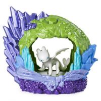 Jak vycvičit draka Svítící dračí Jeskyně s figurkou Lightfury Jak vycvičit draka Svítící dračí Jeskyně s figurkou Lightfury