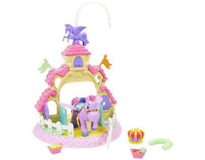 Jakks Pacific Disney Sofie Stáj s koněm Minimusem