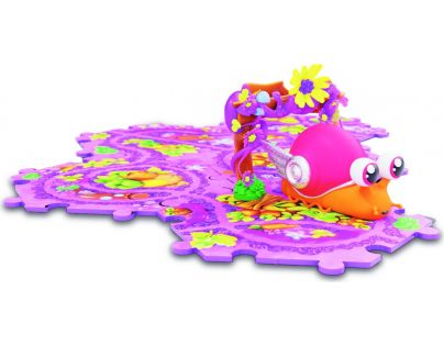Jiggly Bugs Hrací set Slimák s dráhou