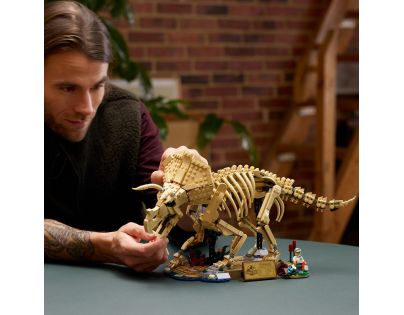 LEGO® Jurassic World 77985 Dinosaurie fosílie: Triceratops