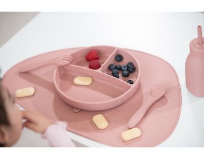 KikkaBoo Tanier delený s prísavkou Platinum Silicone Blush