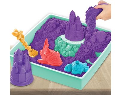 Kinetic Sand krabica tekutého piesku s podložkou fialová