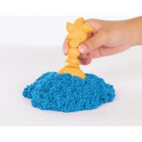 Kinetic Sand krabica tekutého piesku s podložkou modrá 5